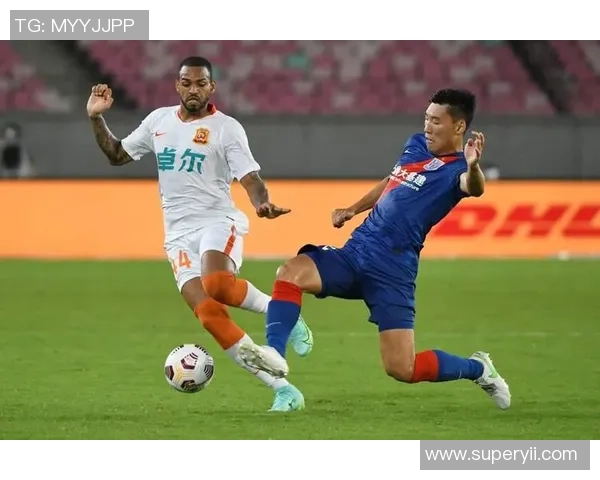 上海排球队实力之争引发热议球迷与专家观点大碰撞